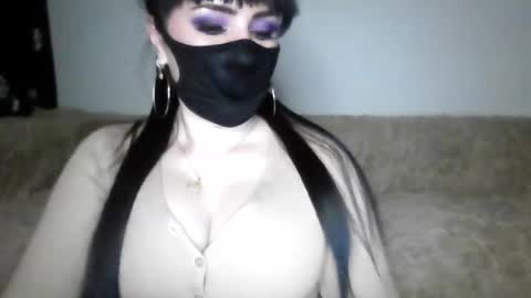 Adela online show from January 14, 2025, 10:12 pm