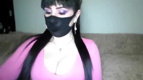 Adela online show from January 17, 2025, 7:49 pm