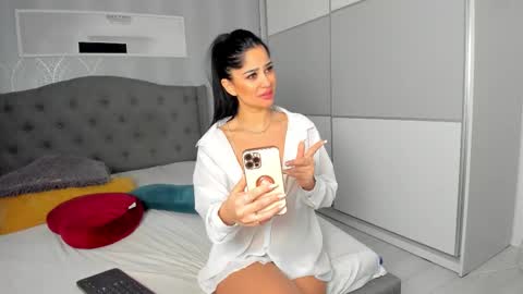 Adelle online show from February 16, 2026, 9:27 am