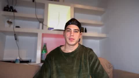 Snapshot of _aesthetic chatting on February 7, 2026, 6:11 pm _aesthetic online show from February 7, 2026, 6:11 pm