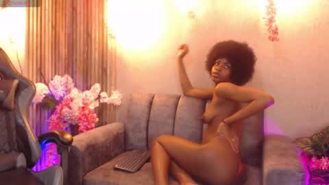 Alana online show from December 14, 2025, 4:12 pm