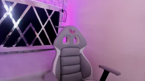  Alaia online show from February 3, 2025, 2:45 pm