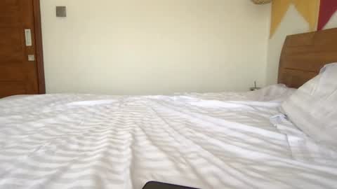 Snapshot of _alan_bear_ chatting on June 24, 2026, 6:23 am Alan online show from June 24, 2026, 6:23 am