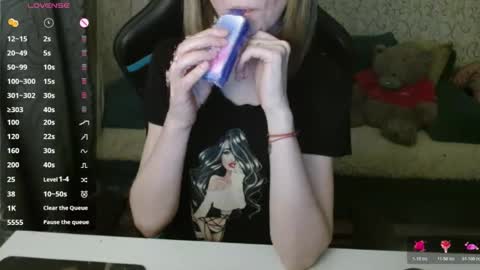 Snapshot of _alicecullen_ chatting on November 24, 2025, 3:34 pm AliceCullen online show from November 24, 2025, 3:34 pm