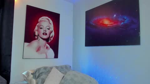 Snapshot of _alicelewis chatting on January 22, 2025, 12:17 pm Alice online show from January 22, 2025, 12:17 pm