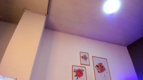 Snapshot of _aliice_1 chatting on January 15, 2025, 7:44 pm Alice online show from January 15, 2025, 7:44 pm