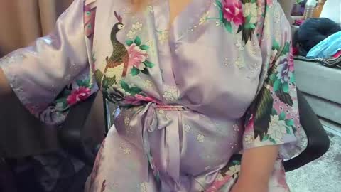 Snapshot of _alyssia_ chatting on April 19, 2026, 8:13 am lisa online show from April 19, 2026, 8:13 am