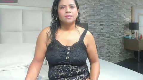 Snapshot of _amber__rose chatting on March 2, 2026, 7:32 pm A M B E R online show from March 2, 2026, 7:32 pm