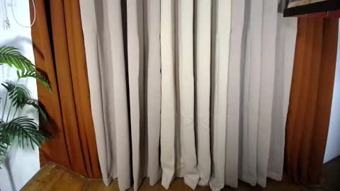 Amy online show from October 19, 2025, 12:17 pm