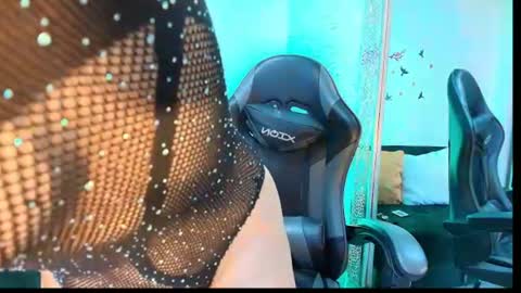 Anais online show from June 25, 2026, 3:39 am