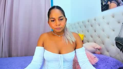 Analia online show from January 22, 2025, 1:31 am