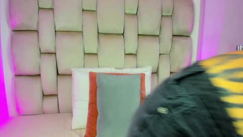 Angel Azul online show from January 8, 2025, 11:43 am