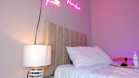 ngela  online show from January 13, 2025, 9:09 pm