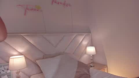 Snapshot of _angela_x chatting on May 28, 2026, 11:18 am ngela online show from May 28, 2026, 11:18 am