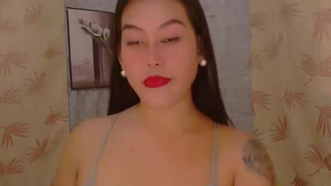 Snapshot of _angelari_ chatting on September 29, 2025, 5:12 am Pearl online show from September 29, 2025, 5:12 am