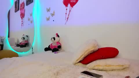 Snapshot of _angelnaugthy_ chatting on February 6, 2026, 2:05 am ANGEL online show from February 6, 2026, 2:05 am