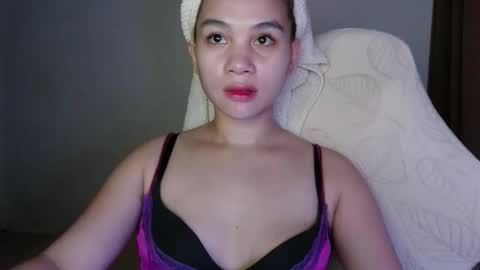 _angeltease69 online show from April 12, 2026, 10:31 am