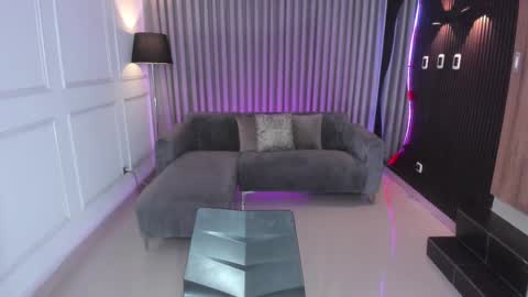 Ana online show from January 7, 2026, 7:38 pm