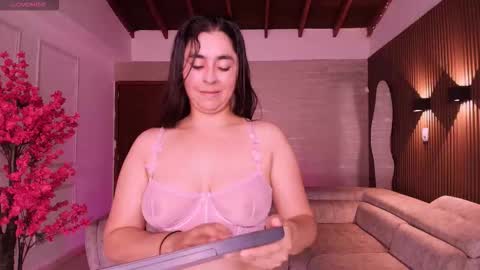 Ana online show from March 21, 2026, 7:17 pm