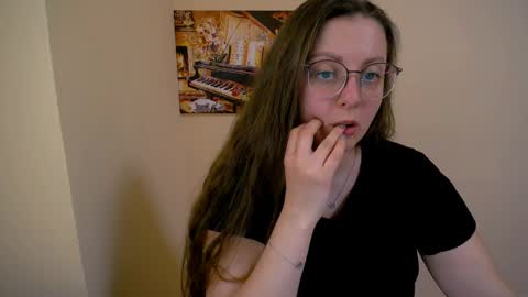 Anna online show from March 10, 2025, 10:26 am