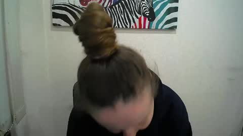 Anna online show from April 27, 2026, 6:22 am