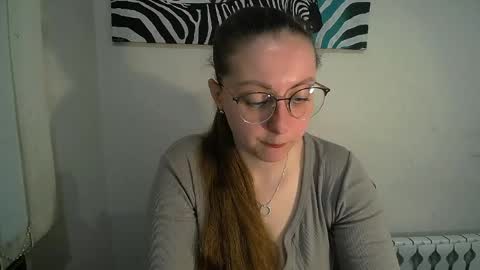 Snapshot of _annabelle_lee chatting on May 13, 2026, 7:17 am Anna online show from May 13, 2026, 7:17 am