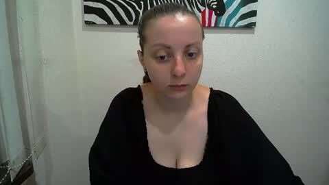 Snapshot of _annabelle_lee chatting on July 7, 2026, 6:47 am Anna online show from July 7, 2026, 6:47 am