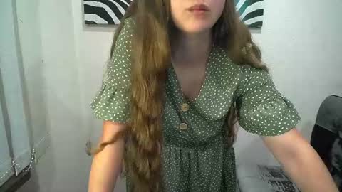 Snapshot of _annabelle_lee chatting on August 2, 2026, 6:12 am Anna online show from August 2, 2026, 6:12 am