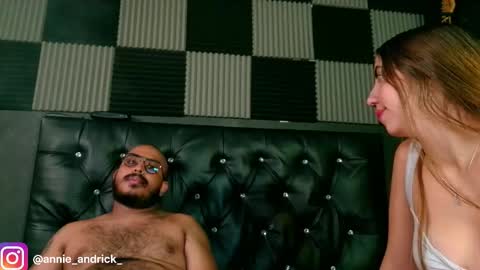 Annie Andrick online show from January 16, 2026, 2:21 pm