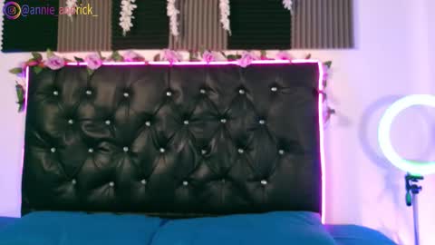 Annie Andrick online show from March 4, 2026, 1:28 pm