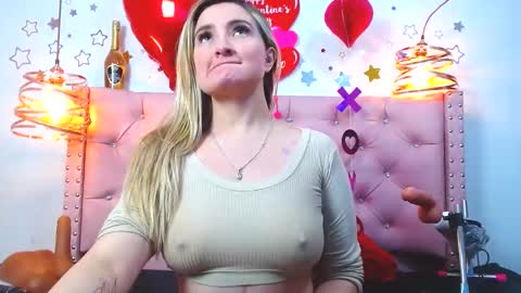 _antonella_11 online show from February 16, 2025, 12:41 am