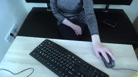 Arina online show from November 15, 2025, 11:40 am