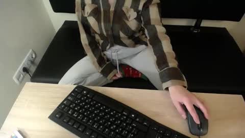 Arina online show from December 19, 2025, 1:29 pm