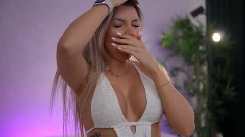 Snapshot of _arielle chatting on March 24, 2026, 6:51 am Arielle online show from March 24, 2026, 6:51 am