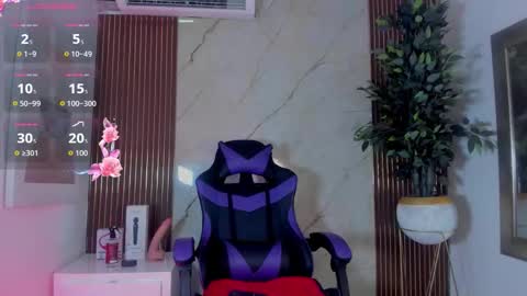   online show from December 22, 2025, 1:30 pm