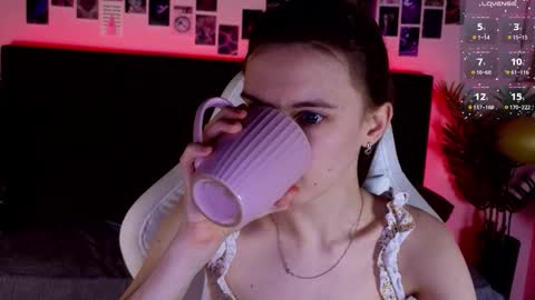 _ash_leyy_ online show from January 8, 2026, 1:41 am