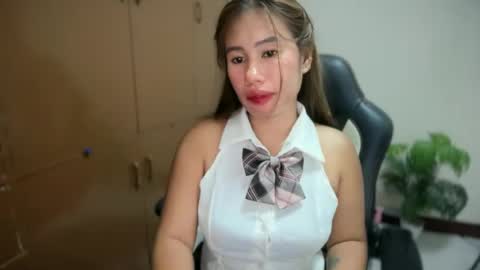 Snapshot of _ashley27 chatting on June 19, 2026, 6:07 am Angie online show from June 19, 2026, 6:07 am