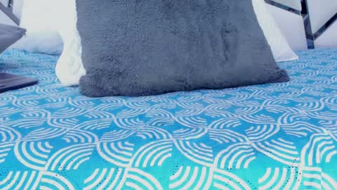 Aura online show from February 14, 2025, 6:34 am