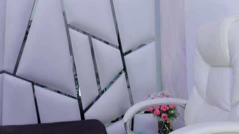 Aura online show from March 9, 2025, 6:50 am