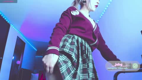 Snapshot of _baterchatur chatting on December 17, 2024, 4:01 am Lunita online show from December 17, 2024, 4:01 am