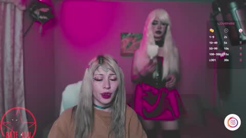 Snapshot of _baterchatur chatting on October 8, 2025, 7:39 am Lunita online show from October 8, 2025, 7:39 am