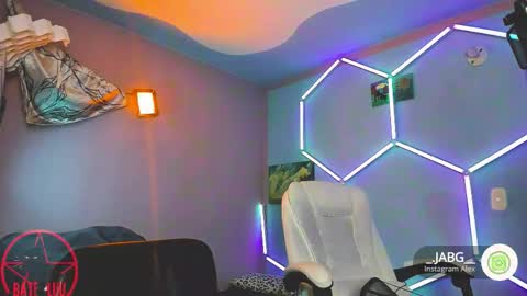 Snapshot of _baterchatur chatting on October 18, 2025, 4:26 am Lunita online show from October 18, 2025, 4:26 am