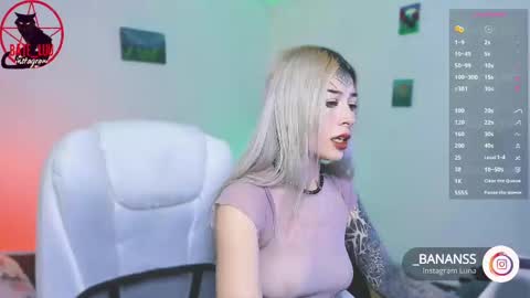 Snapshot of _baterchatur chatting on November 17, 2025, 5:02 am Lunita online show from November 17, 2025, 5:02 am