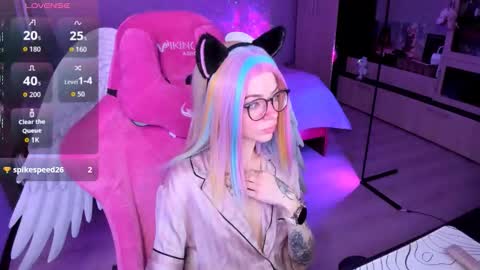 Snapshot of _black_fox__ chatting on November 6, 2025, 11:37 pm Olivia Subscribe to my Fansly - online show from November 6, 2025, 11:37 pm