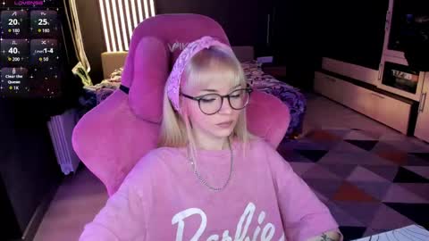 Snapshot of _black_fox__ chatting on May 7, 2026, 11:21 pm Olivia Subscribe to my Fansly - online show from May 7, 2026, 11:21 pm