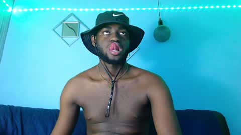 Andrew online show from April 10, 2026, 7:07 pm