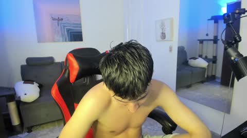 Snapshot of _blakee chatting on January 10, 2025, 7:04 am B L A K E online show from January 10, 2025, 7:04 am