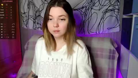 Snapshot of _blonde_barbie_ chatting on June 18, 2026, 10:03 pm Elizabeth online show from June 18, 2026, 10:03 pm