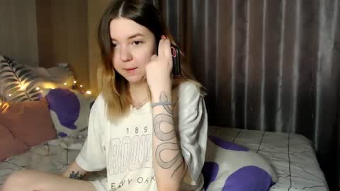 Snapshot of _blonde_barbie_ chatting on July 11, 2026, 1:03 pm Elizabeth online show from July 11, 2026, 1:03 pm