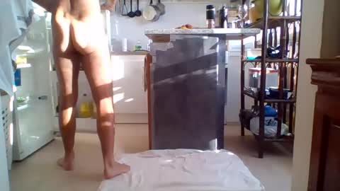 Snapshot of _bubble_buttfunxxx chatting on June 24, 2026, 5:28 am _bubble_buttfunxxx online show from June 24, 2026, 5:28 am